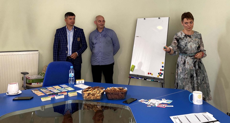 Photo: Financial game «Living Capital» and our Rotary Club